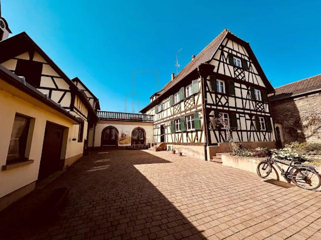 Vente Maison 10 pièces 220.46 m2 Oberschaeffolsheim