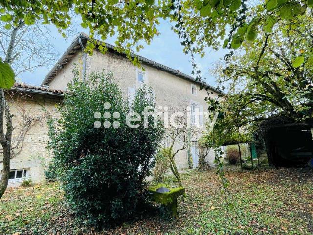 Vente maison 10 pièces Fontaine Chalendray 17