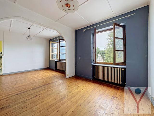 Vente Maison 10 pièces 163 m2 Saint Paul de Varax