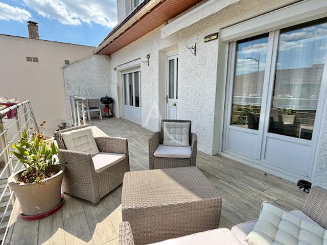 Vente Maison 10 pièces 162 m2 Longjumeau