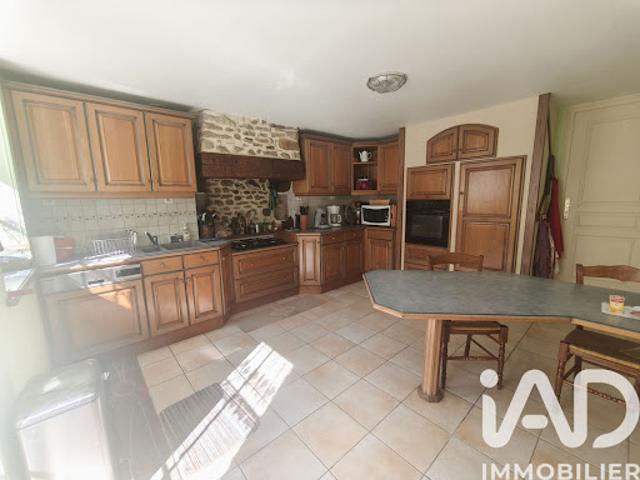 Vente Maison 10 pièces 165 m2 Villaines la Juhel
