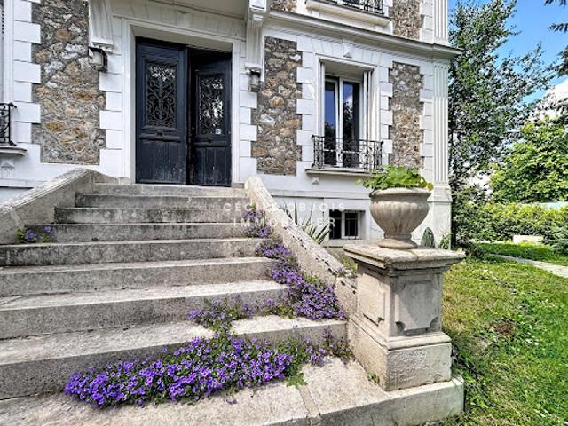 Vente Maison 10 pièces 170.02 m2 Gagny