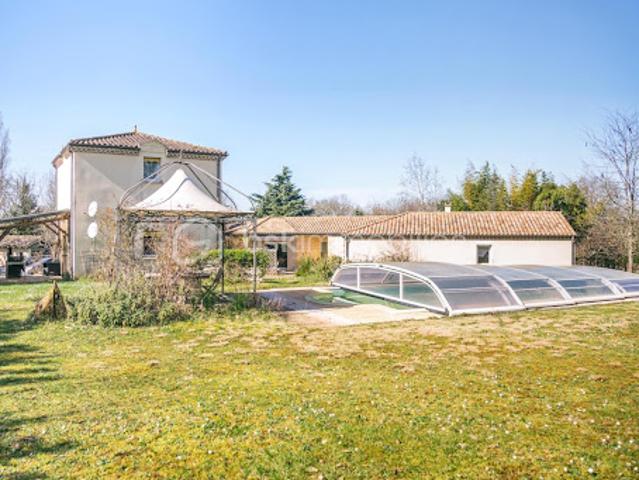Vente Maison 10 pièces 171 m2 Lalinde