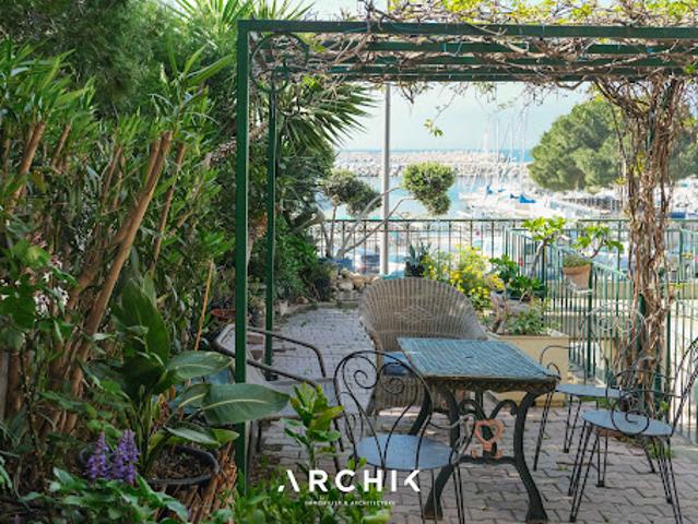 Vente Maison 10 pièces 172 m2 Marseille 16ème
