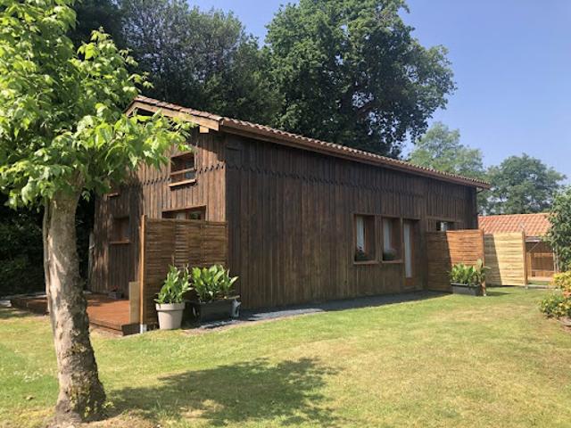Vente Maison 10 pièces 178 m2 Saint Vivien de Médoc