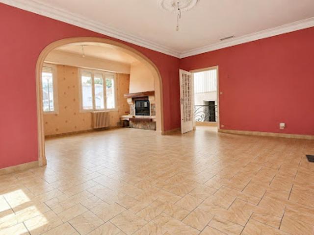 Vente Maison 10 pièces 180 m2 Begles