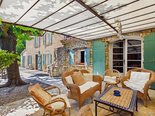Vente Maison 10 pièces 180 m2 Lorgues