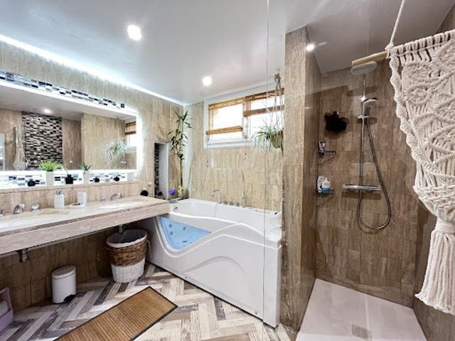 Vente Maison 10 pièces 182 m2 Montolieu