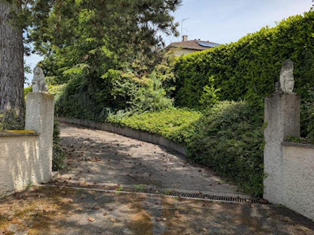 Vente Maison 10 pièces 185 m2 Lyon 8ème