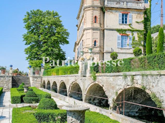 Vente Maison 10 pièces 1870 m2 Manosque