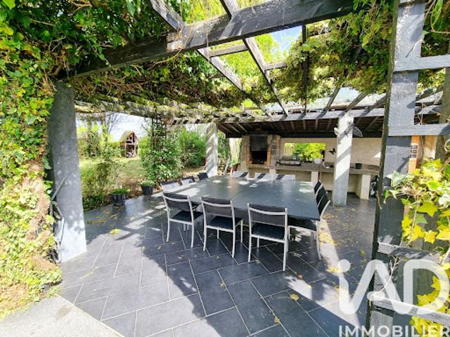 Vente Maison 10 pièces 189 m2 Cappelle en Pévèle
