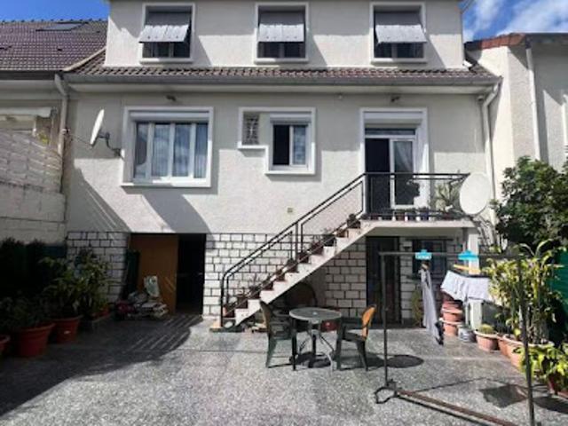 Vente Maison 10 pièces 190 m2 La Courneuve
