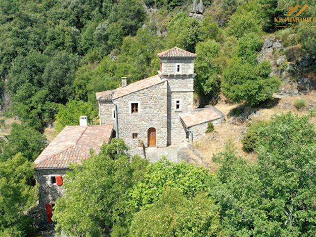 Vente Maison 10 pièces 190 m2 Saint Etienne de Serre