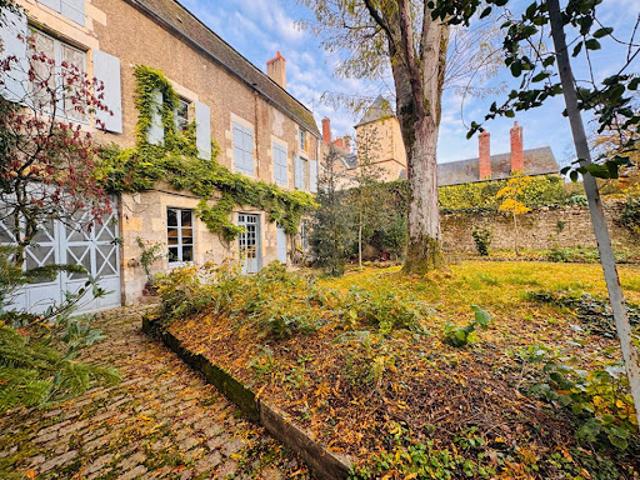 Vente Maison 10 pièces 191 m2 Prémery