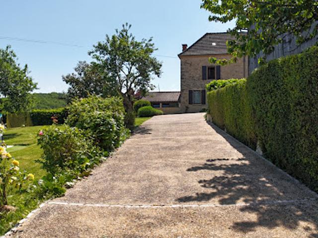 Vente Maison 10 pièces 198.5 m2 Gourdon