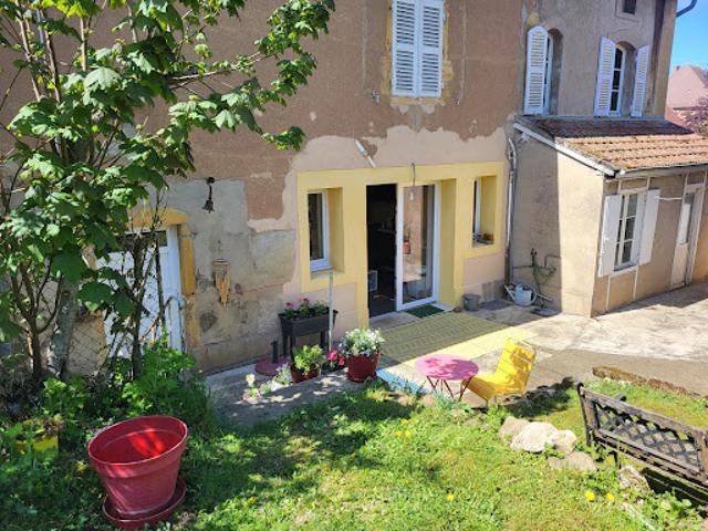 Vente Maison 10 pièces 199 m2 La Clayette