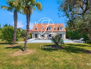 Vente Maison 10 pièces 240 m2 Aigremont