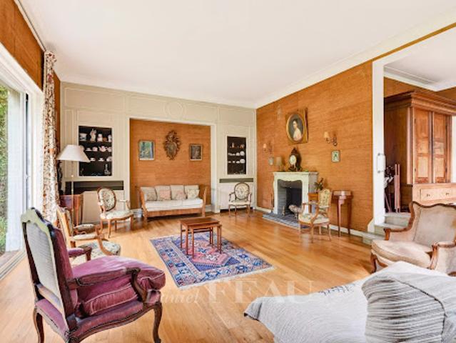 Vente Maison 10 pièces 240 m2 Garches