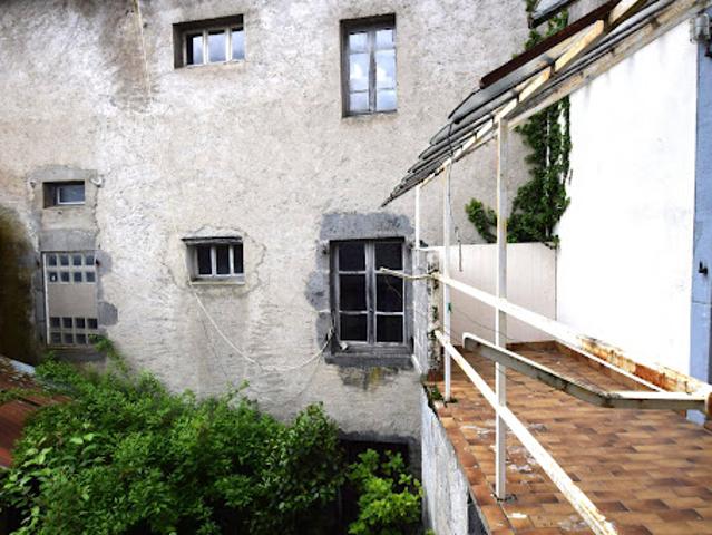 Vente Maison 10 pièces 240 m2 Mauriac
