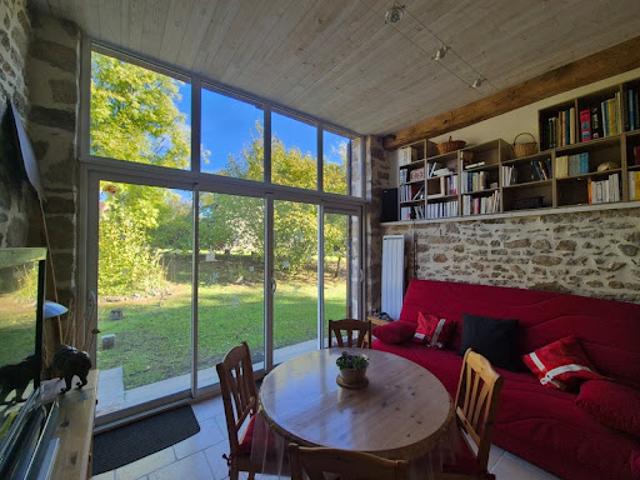 Vente Maison 10 pièces 280 m2 Montchevrier