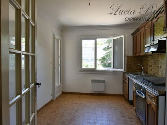 Vente Maison 10 pièces 242 m2 Lodeve