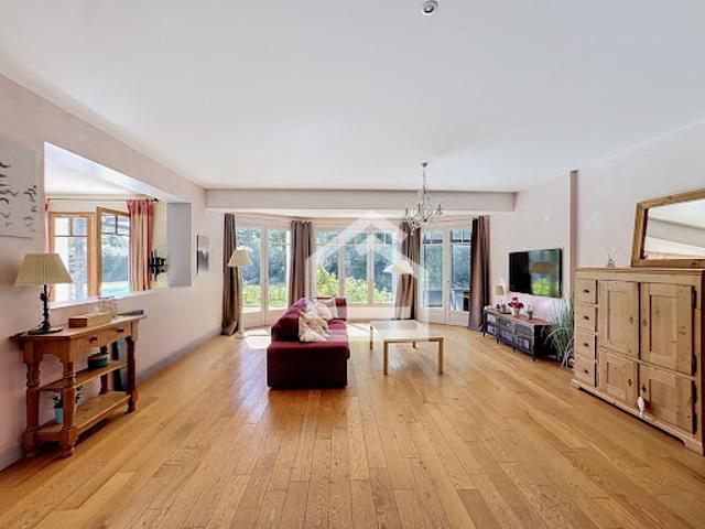 Vente Maison 10 pièces 247 m2 Arsac