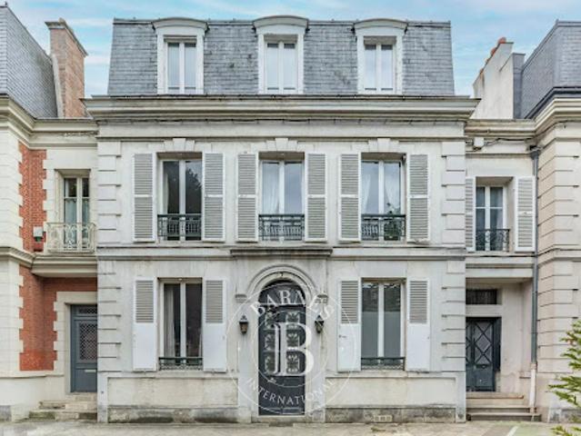 Vente Maison 10 pièces 244 m2 Saint Germain en Laye