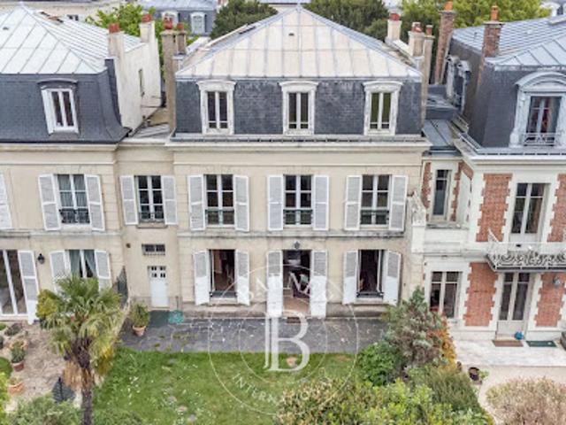 Vente Maison 10 pièces 244 m2 Saint Germain en Laye