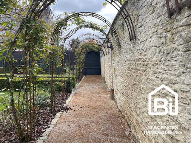 Vente Maison 10 pièces 245 m2 Thaon
