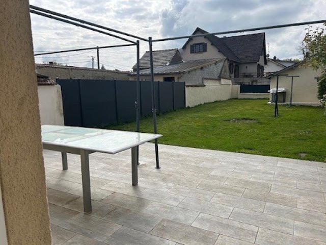 Vente Maison 10 pièces 245 m2 Bréval
