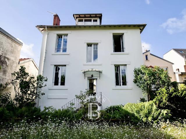 Vente Maison 10 pièces 245 m2 Laxou