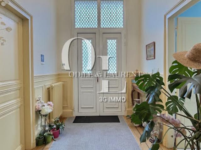 Vente Maison 10 pièces 246 m2 Clermont