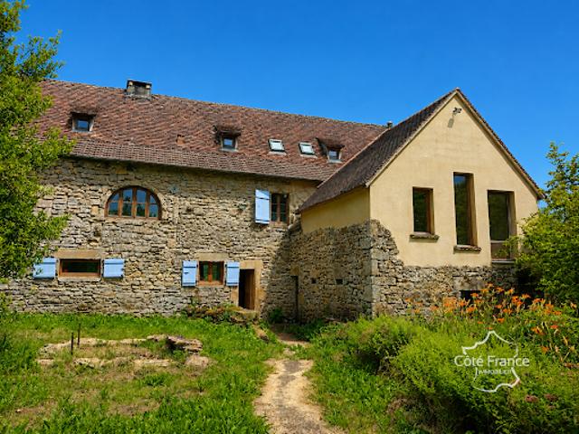 Vente Maison 10 pièces 248 m2 Rignac