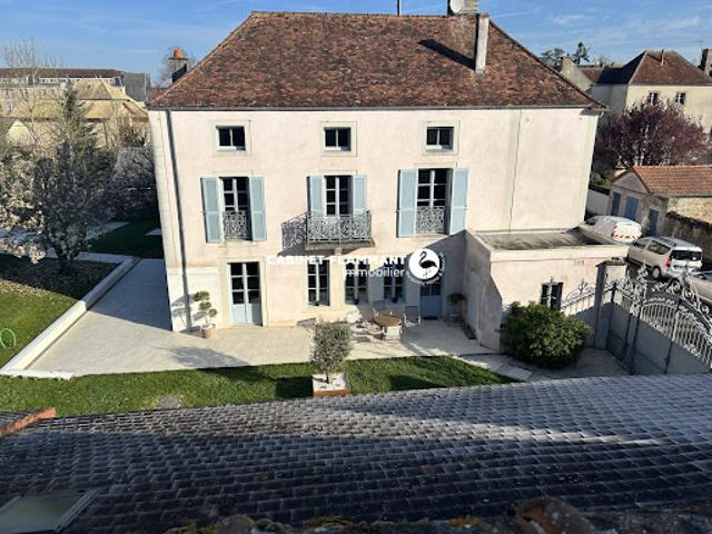 Vente Maison 10 pièces 250.27 m2 Semur en Auxois