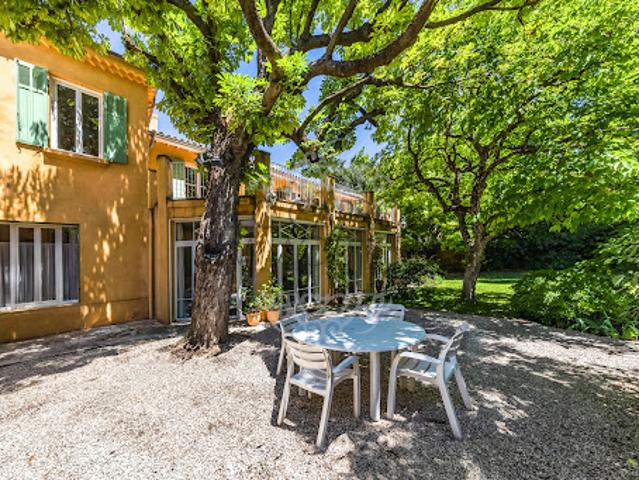 Vente Maison 10 pièces 250 m2 Aix en Provence