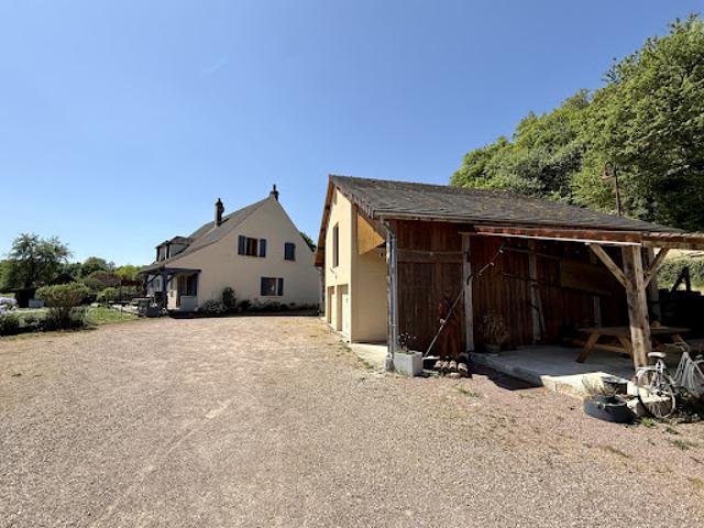 Vente Maison 10 pièces 250 m2 Chevroches