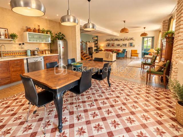 Vente Maison 10 pièces 250 m2 Damazan