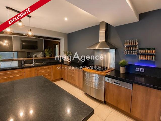 Vente Maison 10 pièces 250 m2 Juille