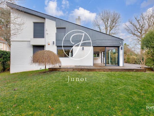 Vente Maison 10 pièces 250 m2 La Celle Saint Cloud
