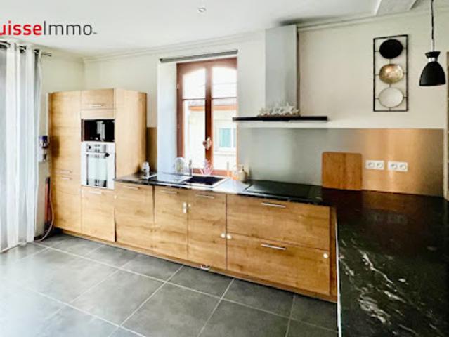 Vente Maison 10 pièces 250 m2 Maîche