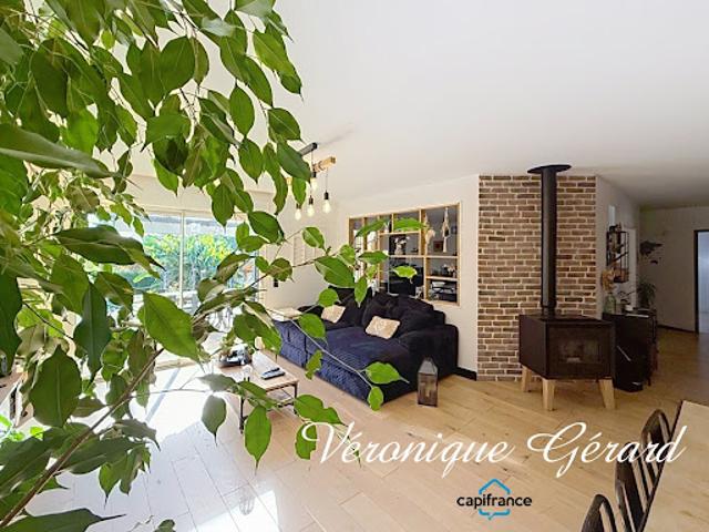 Vente Maison 10 pièces 250 m2 Saint Aubin de Branne