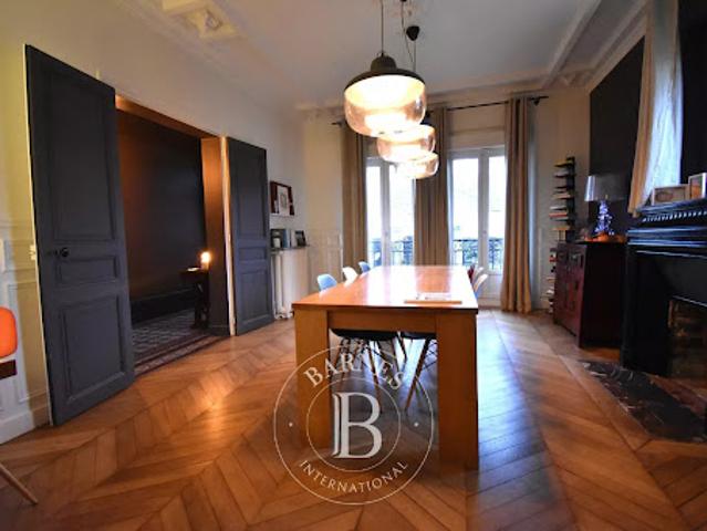 Vente Maison 10 pièces 250 m2 Sonchamp