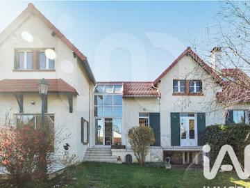 Vente Maison 10 pièces 251 m2 Poissy