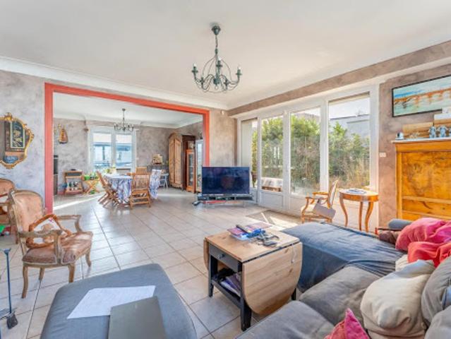 Vente Maison 10 pièces 252 m2 Bordeaux
