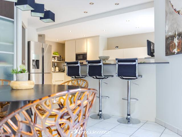 Vente Maison 10 pièces 257 m2 Dijon