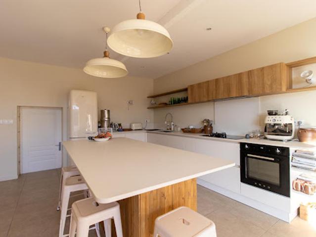 Vente Maison 10 pièces 254 m2 Neuvic