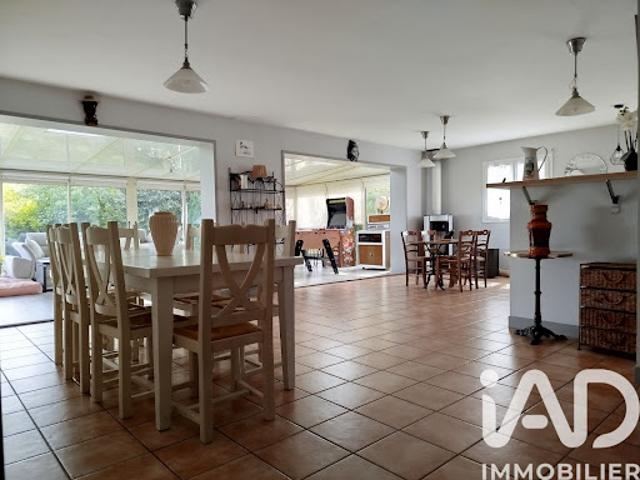 Vente Maison 10 pièces 255 m2 Bosrobert