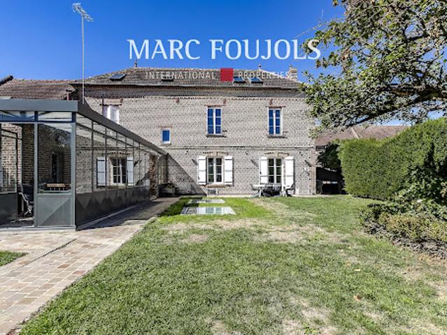 Vente Maison 10 pièces 255 m2 Compiegne