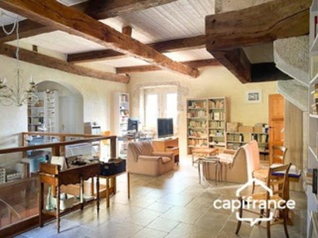 Vente Maison 10 pièces 256 m2 Cuzieu