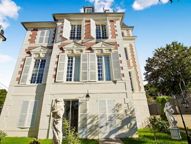 Vente Maison 10 pièces 256 m2 Saint maur des fosses